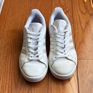Adidas Grand Court Sneakers with Iridescent Stripes. Cloudfoam comfort women 8.5